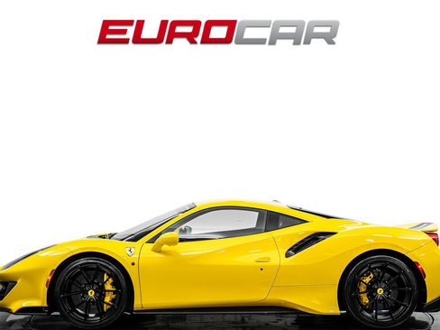 Used 2020 Ferrari 488 Pista Coupe RWD image 2