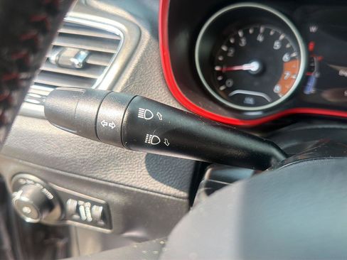 Used 2019 Jeep Compass Trailhawk AWD/4WD image 22