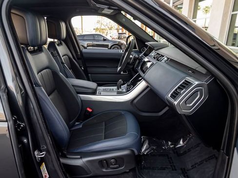 Used 2022 Land Rover Range Rover Sport HST image 31