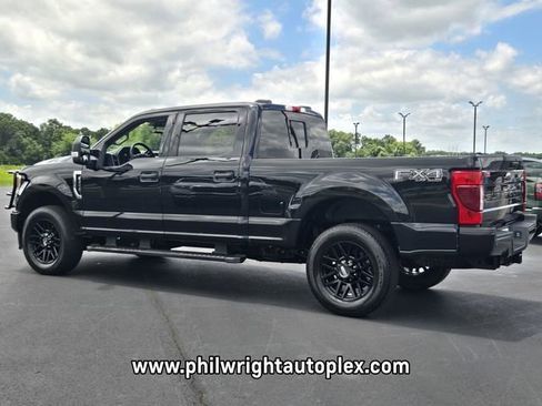 Used 2022 Ford F250 XLT w/ Black Appearance Package AWD/4WD image 5
