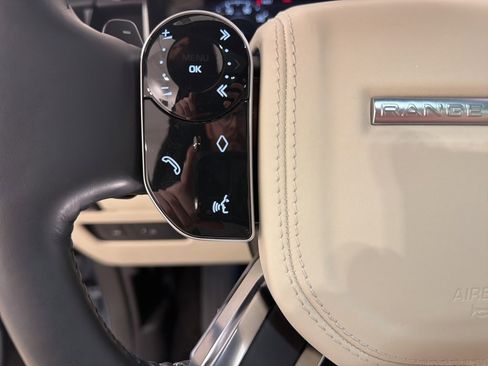 Used 2022 Land Rover Range Rover Westminster Edition image 12