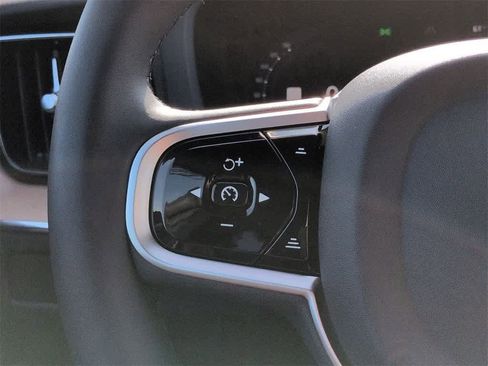 New 2026 Volvo XC60 B5 Plus w/ Protection Package Premier image 23