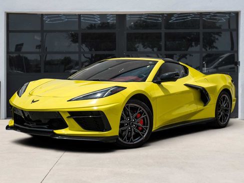 Used 2023 Chevrolet Corvette Stingray Premium Cpe w/ Z51 Performance Package RWD image 1