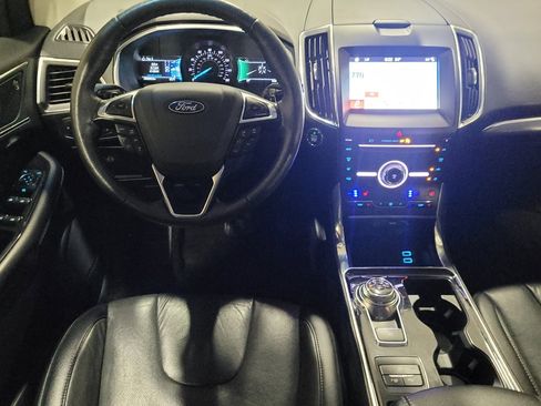 Used 2019 Ford Edge Titanium w/ Equipment Group 301A AWD/4WD image 22