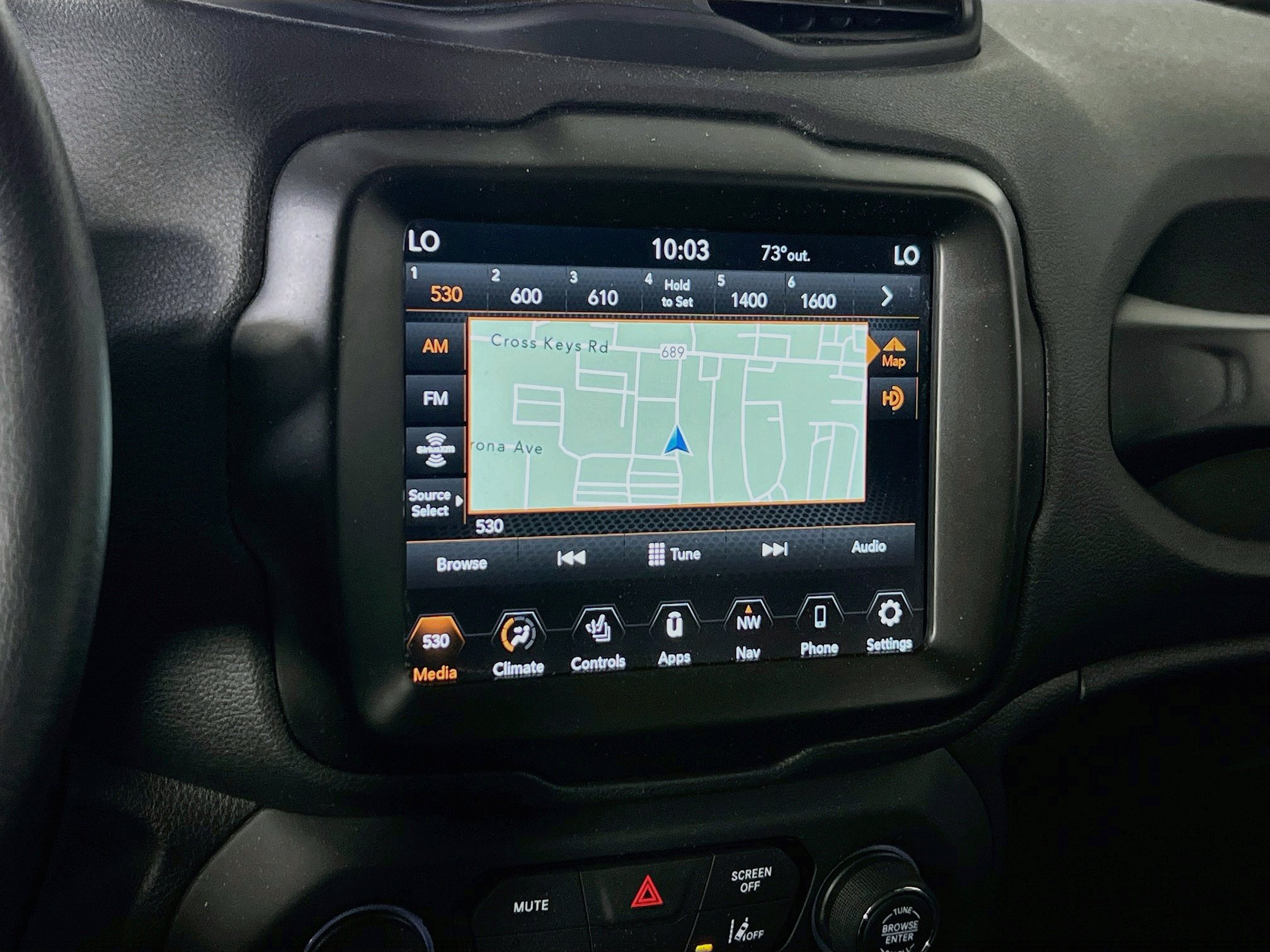 Used 2023 Jeep Renegade Latitude w/ Premium Group AWD/4WD image 15