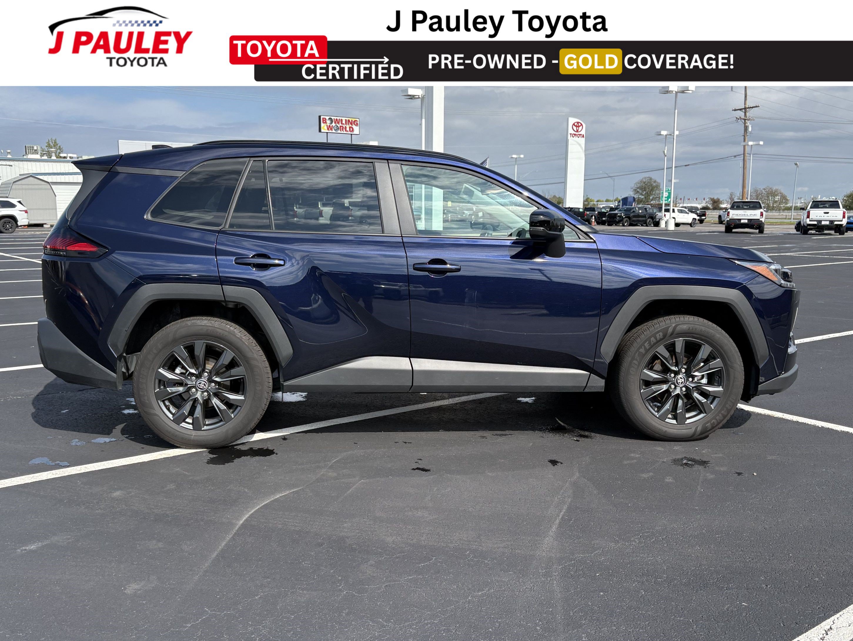 Used 2026 Toyota RAV4 XLE Premium FWD image 4