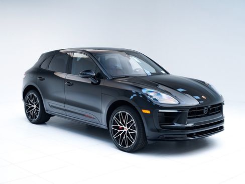 New 2026 Porsche Macan S image 7