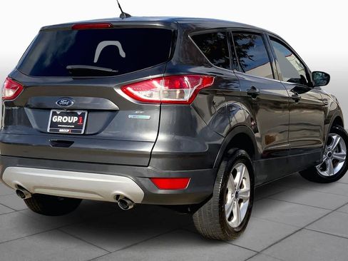 Used 2015 Ford Escape SE image 13