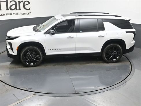 Used 2024 Chevrolet Traverse RS w/ LPO, Floor Liner Package image 58