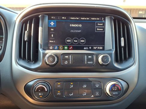 Used 2021 Chevrolet Colorado Z71 w/ Z71 Midnight Edition AWD/4WD image 15