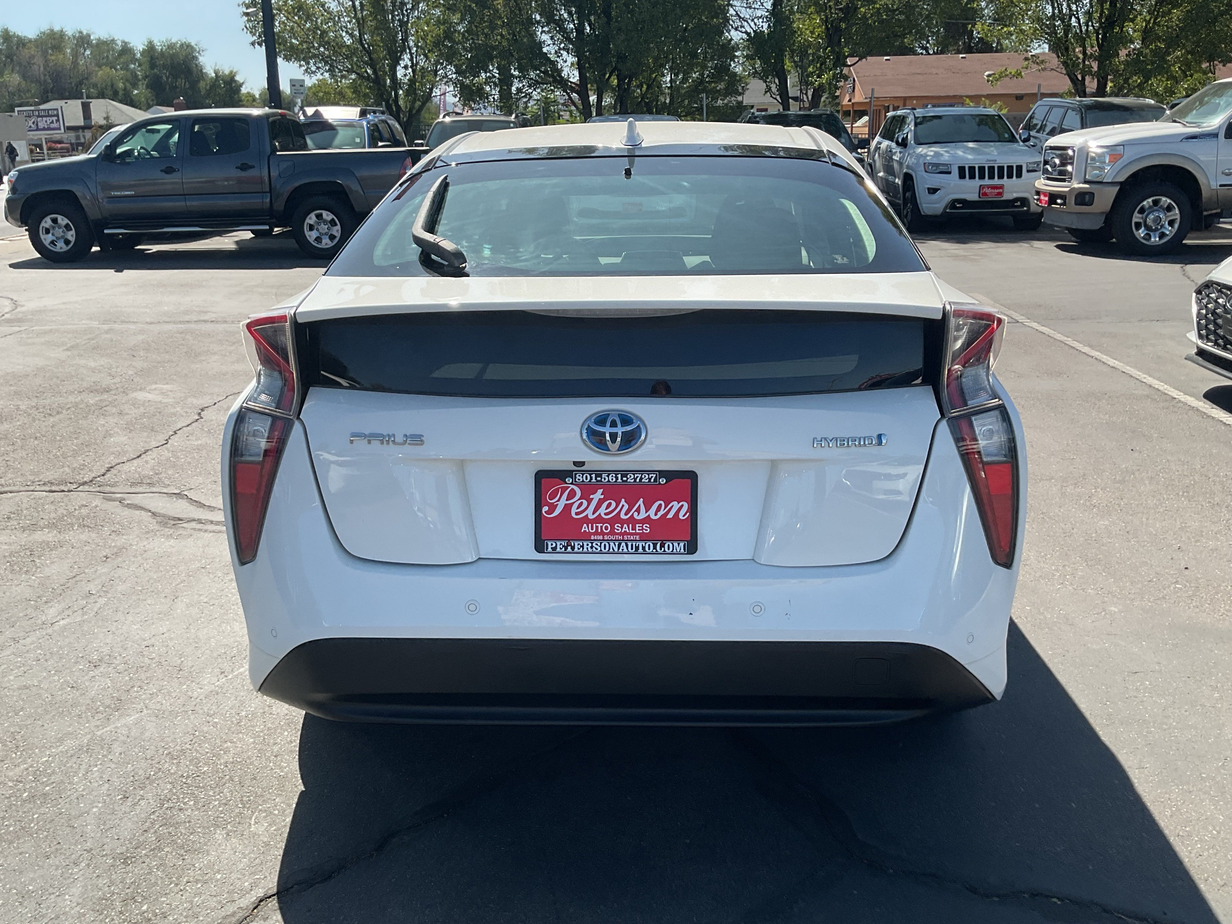 Used 2017 Toyota Prius Two w/ Prius Two Safety Plus Package FWD image 8