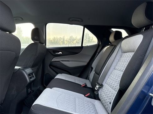Used 2022 Chevrolet Equinox LS image 11