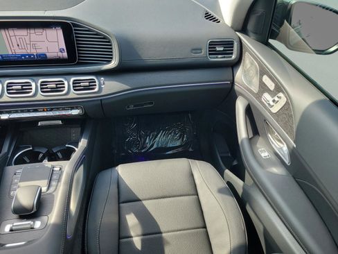 Certified 2026 Mercedes-Benz GLS 450 4MATIC image 40