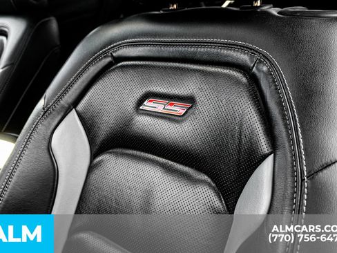 Used 2021 Chevrolet Camaro SS image 28
