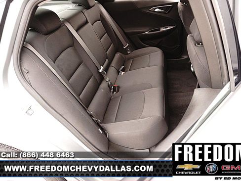 Used 2025 Chevrolet Malibu LT FWD image 12