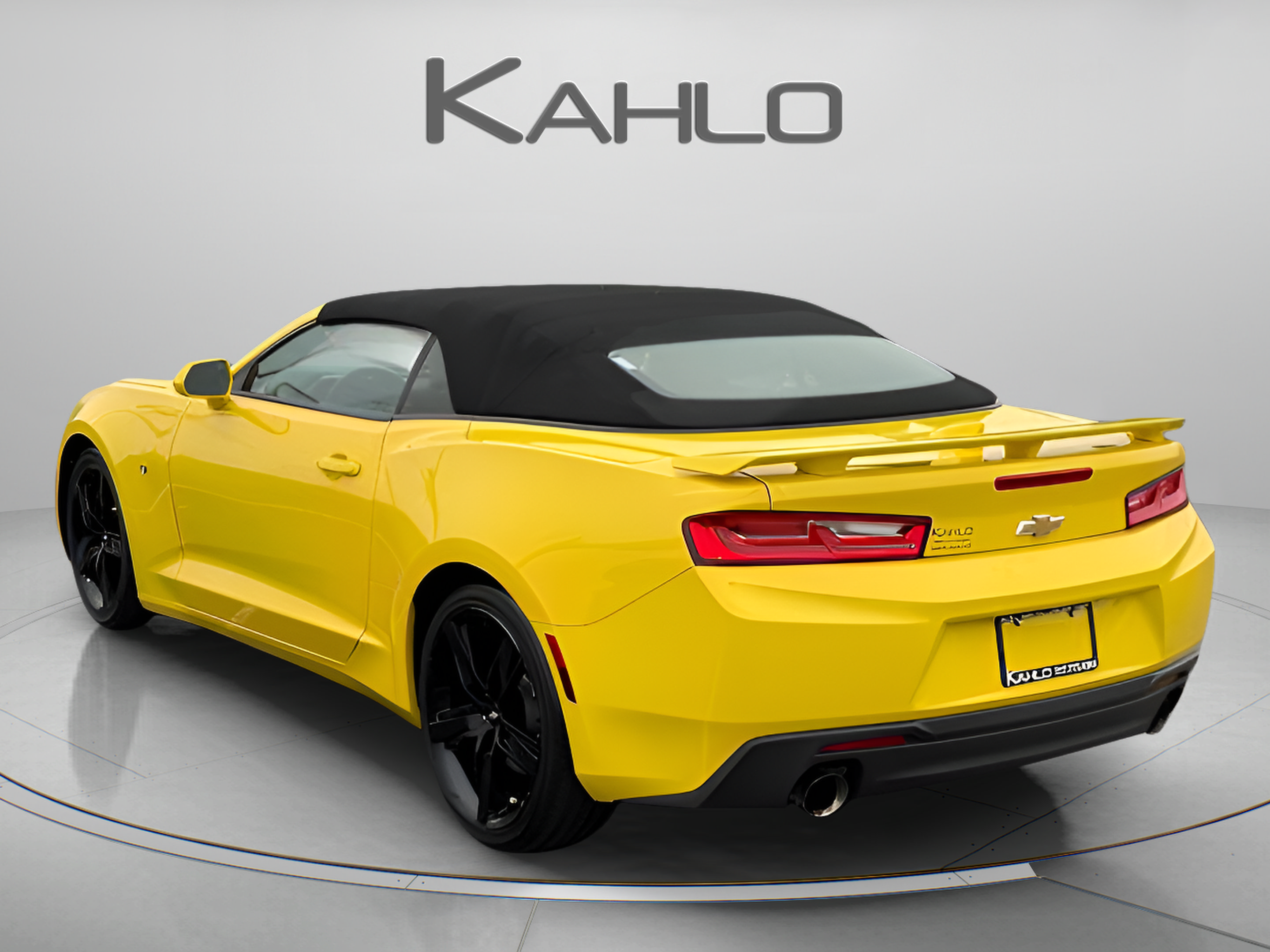 Used 2017 Chevrolet Camaro LT RWD image 2