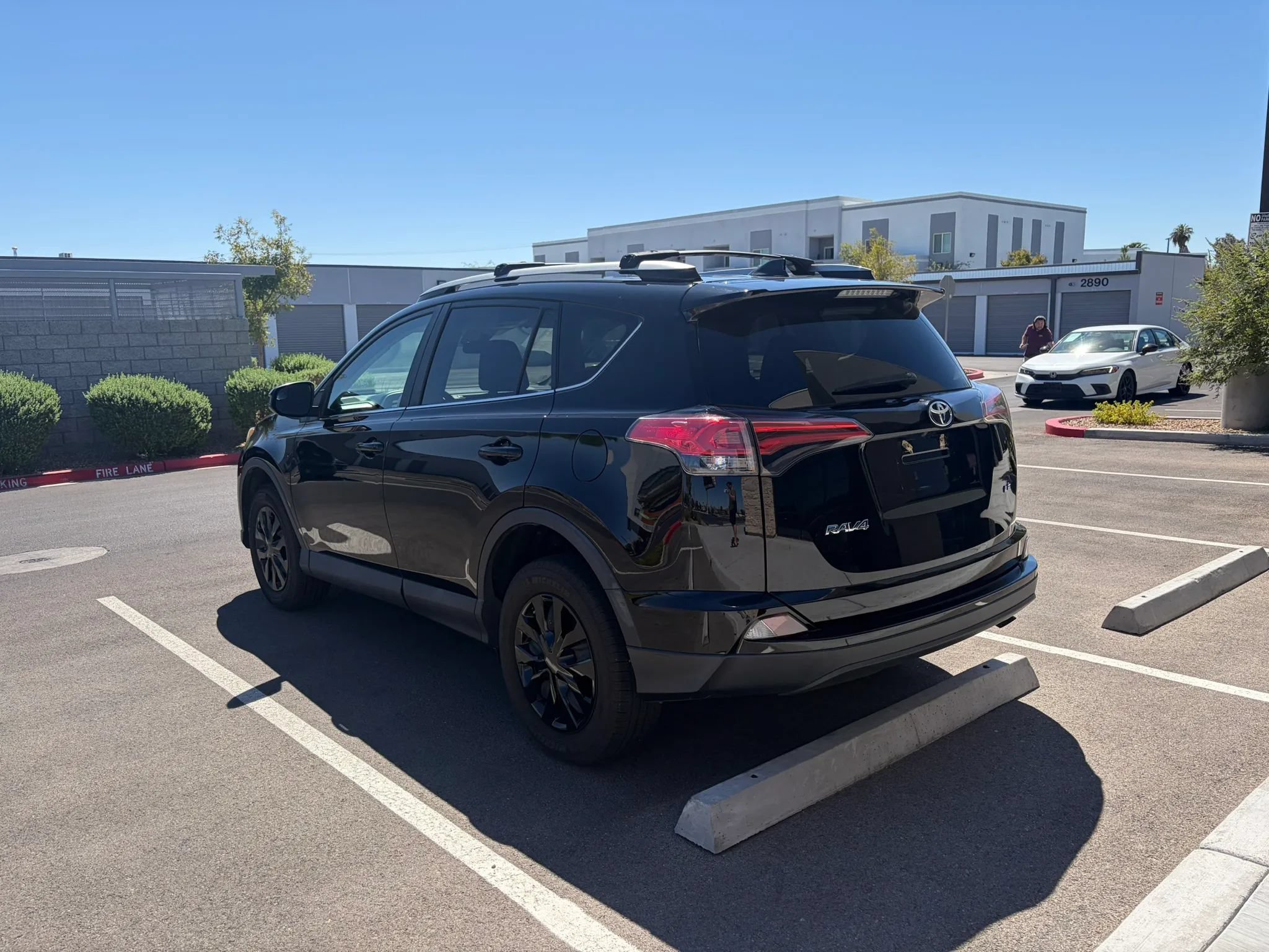 Used 2018 Toyota RAV4 LE w/ Carpet Mat Package FWD image 6