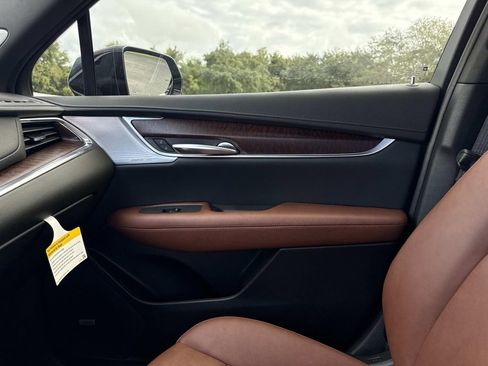 New 2025 Cadillac XT5 Premium Luxury w/ Technology Package image 22