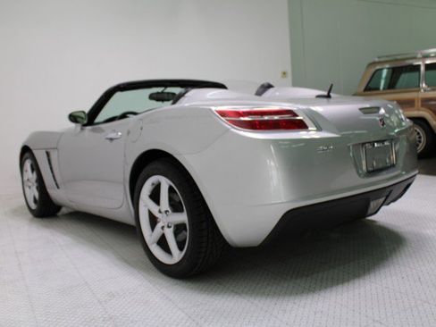 Used 2008 Saturn Sky w/ Premium Trim Package image 3