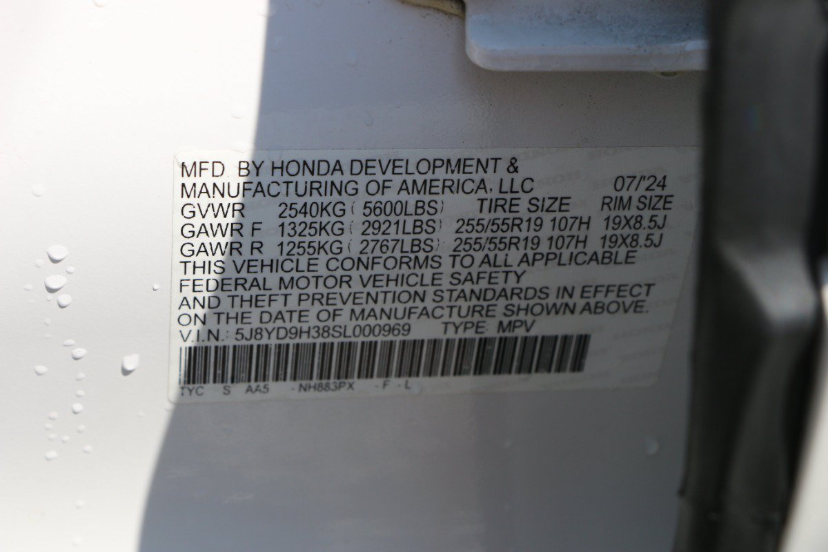 Used 2025 Acura MDX FWD image 30
