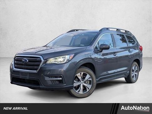 Used 2022 Subaru Ascent Premium w/ Convenience Package image 1