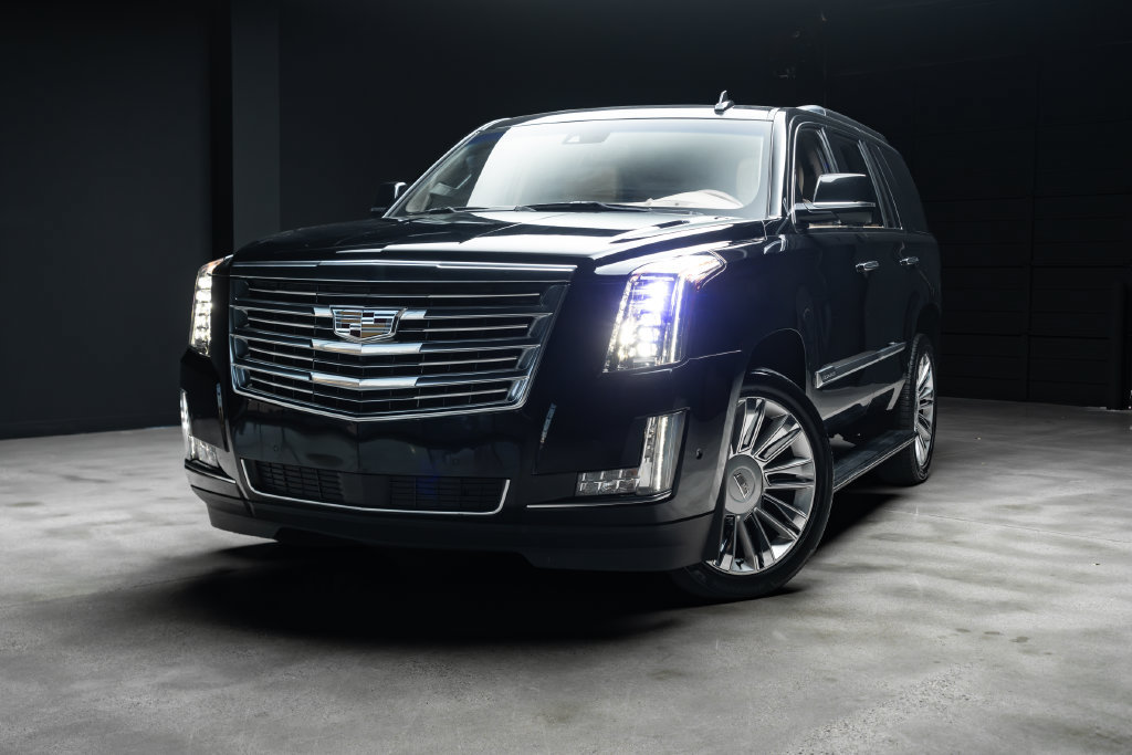 Used 2020 Cadillac Escalade Platinum AWD/4WD image 2