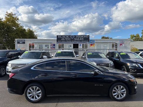 Used 2019 Chevrolet Malibu LT image 9