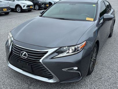 Used 2016 Lexus ES 350 w/ Navigation System Package
