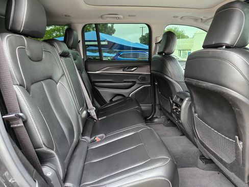 Used 2024 Jeep Grand Cherokee Limited 4xe AWD/4WD image 24
