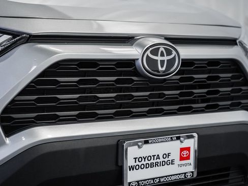 Used 2024 Toyota RAV4 LE image 9