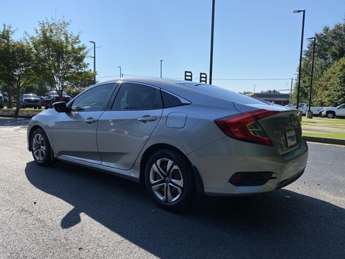 Used 2018 Honda Civic LX image 7