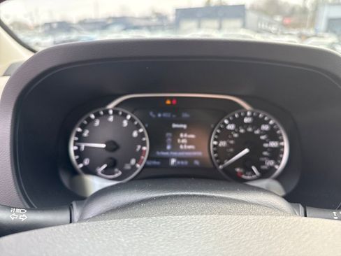 Used 2025 Nissan Frontier SV w/ SV Convenience Package image 16