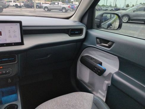 Used 2025 Ford Maverick XLT FWD image 17