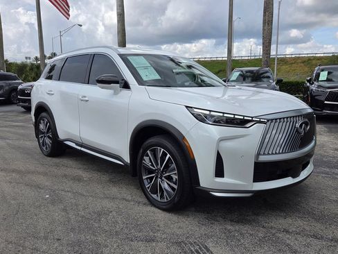 Used 2026 INFINITI QX60 Luxe w/ Cargo Package FWD image 2