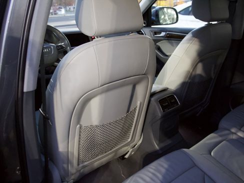 Used 2017 Audi Q5 2.0T Premium Plus w/ Technology Package image 26