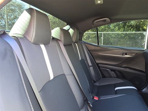 Certified 2025 Toyota Camry SE image 18