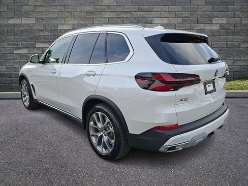 Used 2025 BMW X5 xDrive50e w/ Climate Comfort Package AWD/4WD image 4
