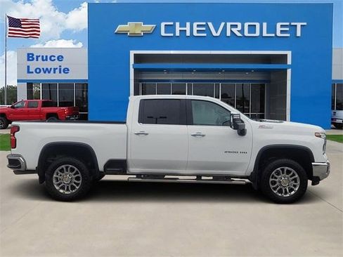 Certified 2025 Chevrolet Silverado 2500 LTZ w/ LTZ Premium Package image 8