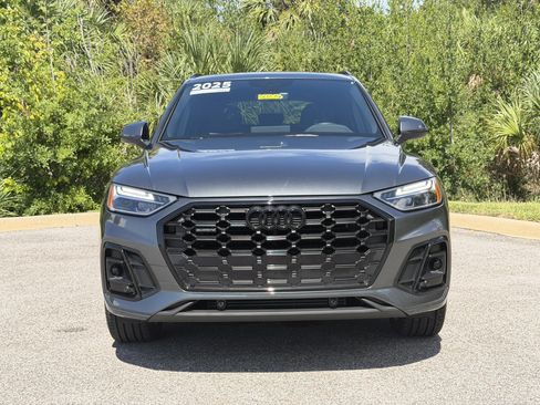 Used 2025 Audi Q5 2.0T Premium w/ Convenience Plus Package AWD/4WD image 8