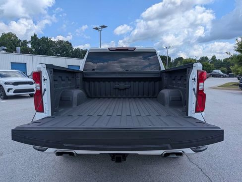 Used 2025 Chevrolet Silverado 1500 RST w/ Z71 Off-Road Package AWD/4WD image 6