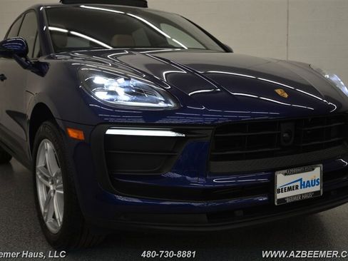 Used 2023 Porsche Macan AWD/4WD image 45