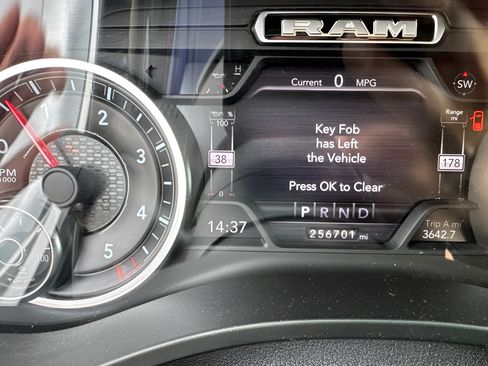 Used 2020 RAM 1500 Laramie RWD image 7