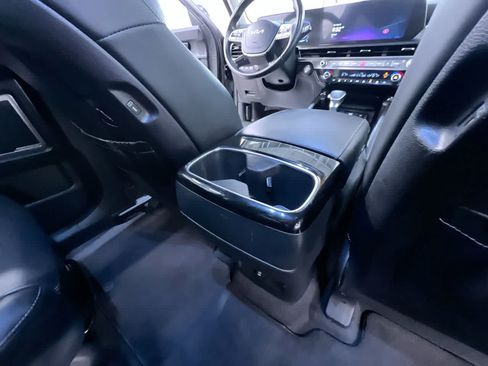 Used 2025 Kia Telluride S FWD image 41
