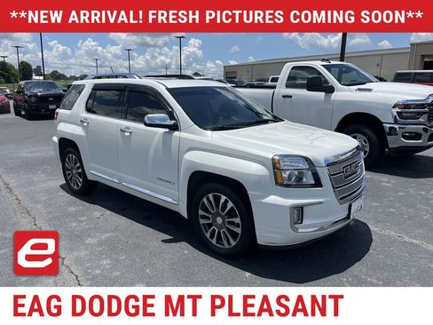 Used 2016 GMC Terrain Denali FWD image 1