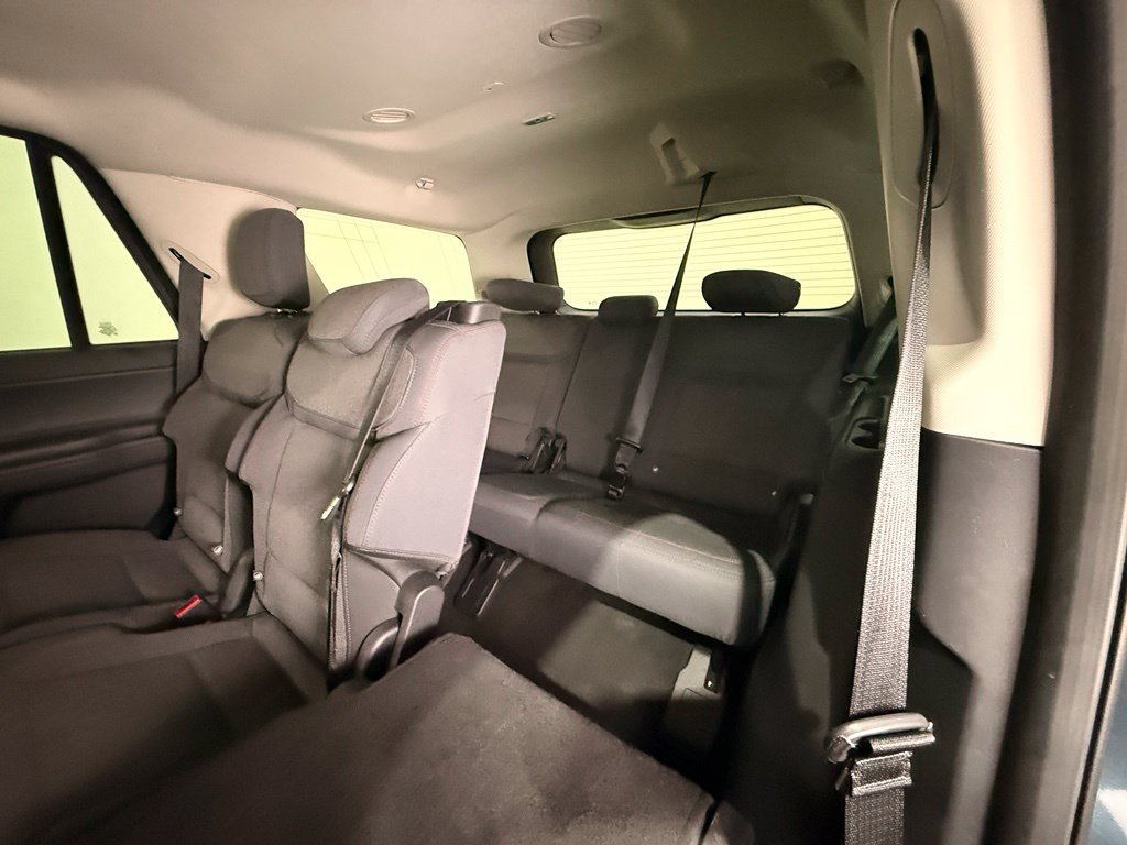 Used 2025 Ford Expedition Active AWD/4WD image 19