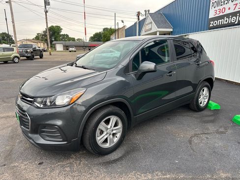 Used 2020 Chevrolet Trax LS w/ Tint and Cruise Package FWD image 3