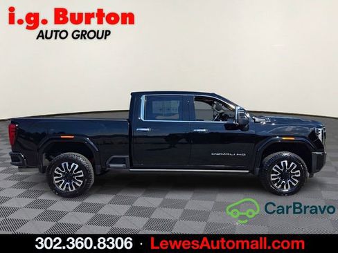 Used 2024 GMC Sierra 2500 Denali Ultimate w/ Max Trailering Package AWD/4WD image 7