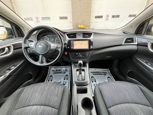 Used 2019 Nissan Sentra SV w/ Special Edition Package FWD image 14