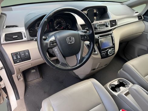 Used 2015 Honda Odyssey EX-L image 17