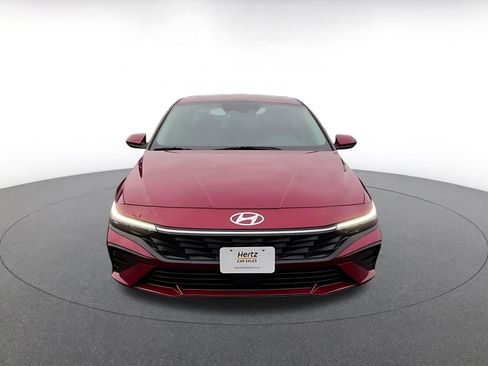 Used 2025 Hyundai Elantra SEL image 4